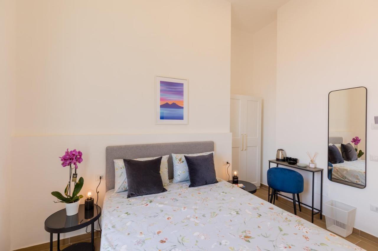 Blu Parthenope Suites Νάπολη Εξωτερικό φωτογραφία