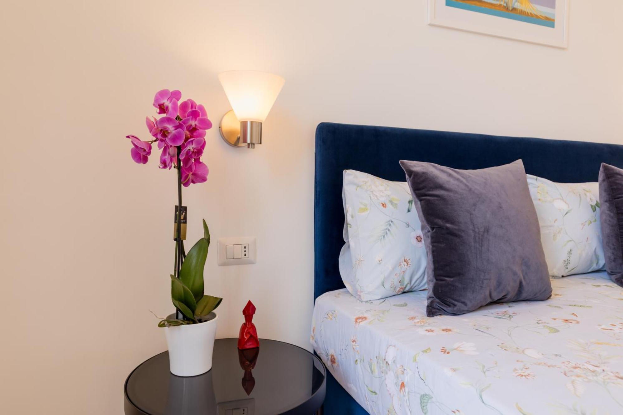Blu Parthenope Suites Νάπολη Εξωτερικό φωτογραφία